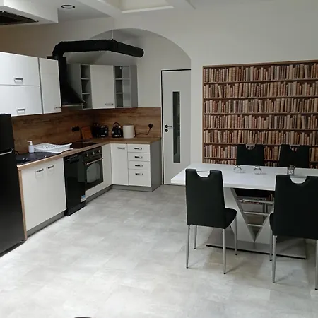 Soukromy Deluxe Апартаменты Трутнов